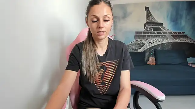 RheaEtthan online show from 10, 4, 2026