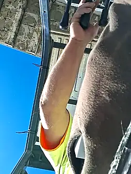 Snapshot of lildhot chatting on 31, 10, 2025 lildhot online show from 31, 10, 2025