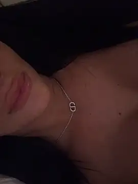 Snapshot of AriannaIsabellax chatting on 6, 10, 2025 AriannaIsabellax online show from 6, 10, 2025