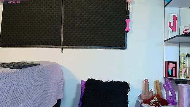 karlamoon23 online show from 28, 3, 2026