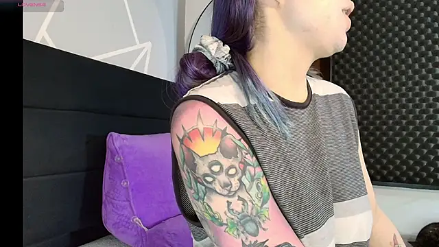 karlamoon23 online show from 28, 2, 2026