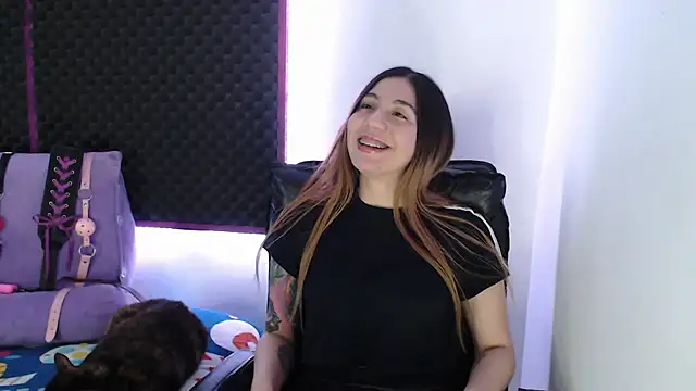 karlamoon23 online show from 17, 10, 2025