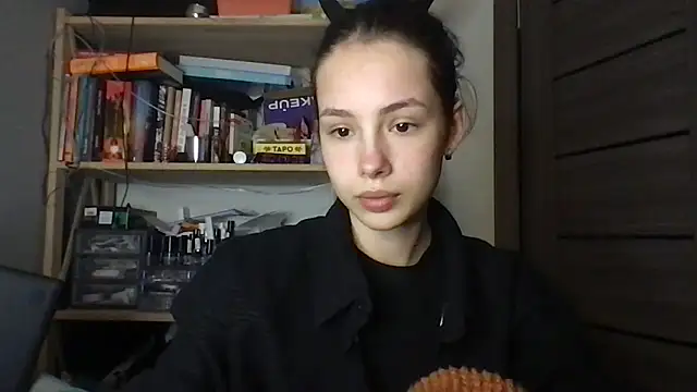 Yuna5343 online show from 1, 12, 2025