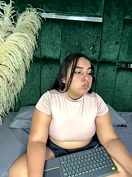 Chloe jackson25 online show from 12, 11, 2025