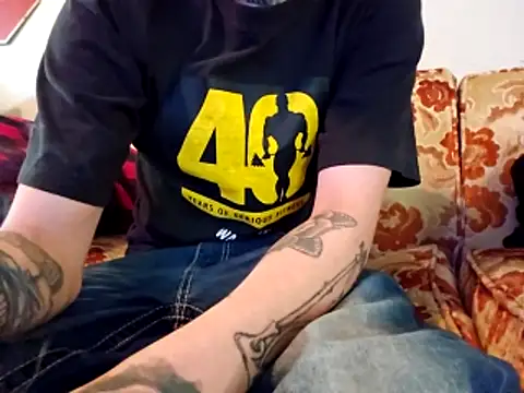 Snapshot of DevG59 chatting on 30, 4, 2026 DevG59 online show from 30, 4, 2026