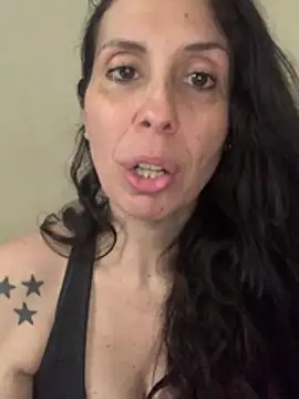 Lhcruz online show from 12, 4, 2026