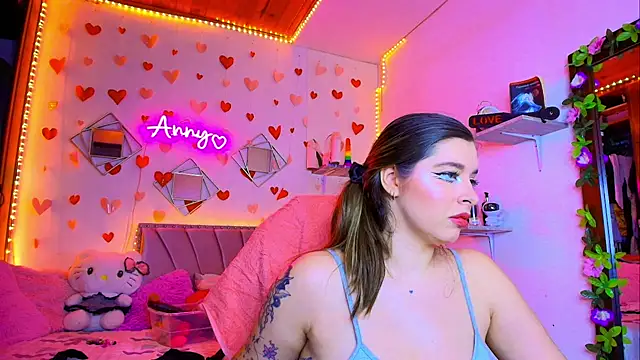 Snapshot of Anny_Hurtado chatting on 21, 9, 2025 Anny Hurtado online show from 21, 9, 2025