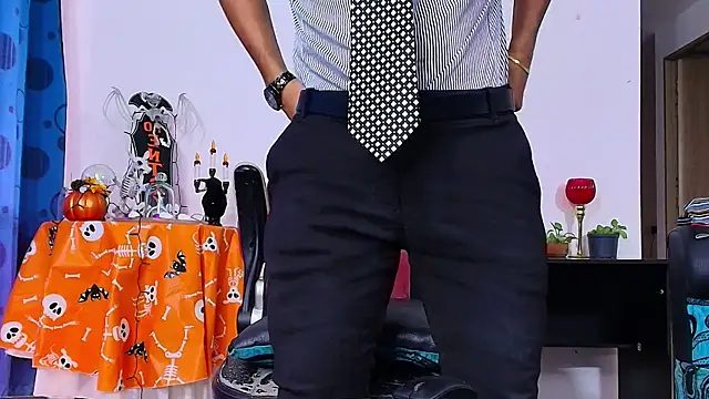 Snapshot of DaveSoldier chatting on 4, 11, 2025 DaveSoldier online show from 4, 11, 2025