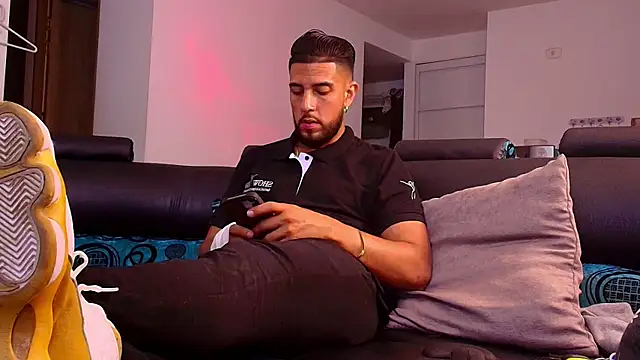 Snapshot of DaveSoldier chatting on 30, 11, 2025 DaveSoldier online show from 30, 11, 2025