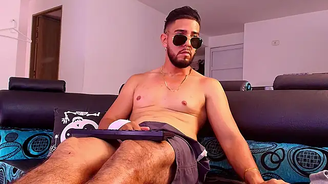 Snapshot of DaveSoldier chatting on 30, 11, 2025 DaveSoldier online show from 30, 11, 2025