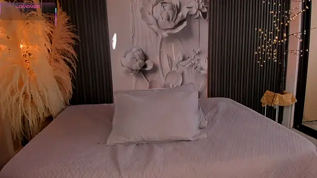 ShaniaDaniels online show from 25, 2, 2026