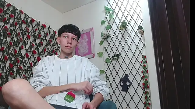 LiamBrown09 online show from 30, 4, 2026