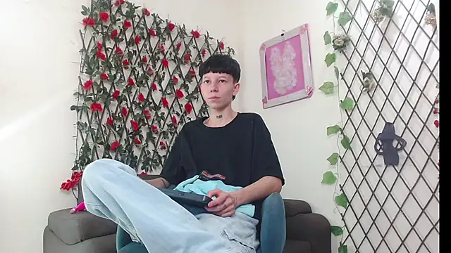 LiamBrown09 online show from 23, 4, 2026