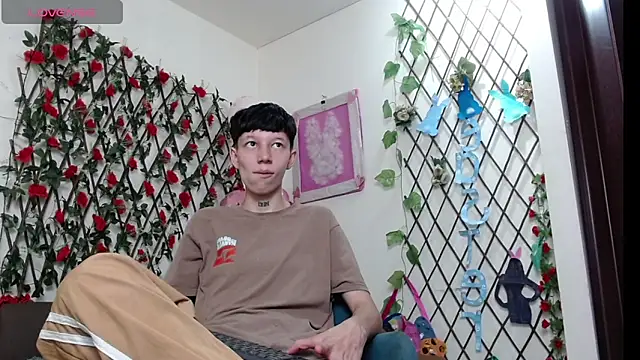 LiamBrown09 online show from 20, 4, 2026