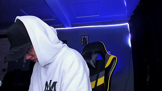 alexgiraldo   online show from 30, 10, 2025