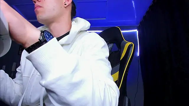 alexgiraldo   online show from 23, 10, 2025