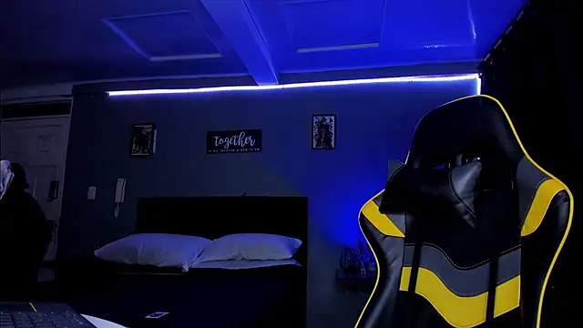 alexgiraldo   online show from 13, 10, 2025