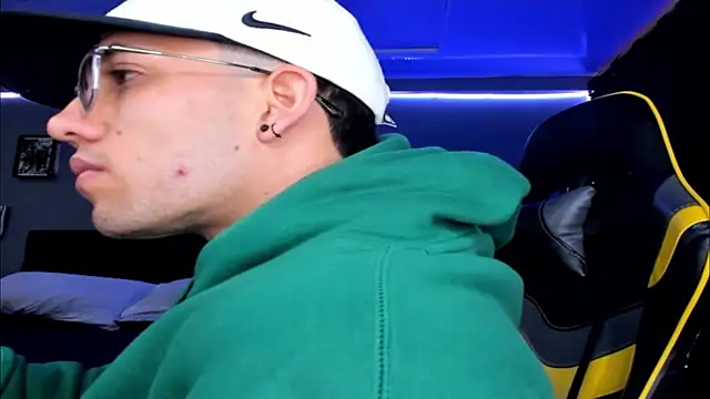 alexgiraldo   online show from 10, 10, 2025