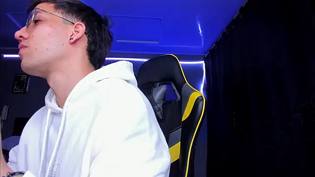 alexgiraldo   online show from 14, 11, 2025