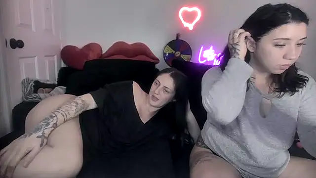 torithequeen online show from 11, 2, 2026