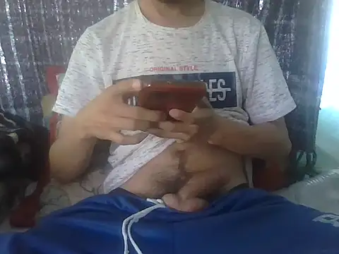 Snapshot of chicooxx chatting on 11, 4, 2026 chicooxx online show from 11, 4, 2026