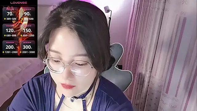 Snapshot of ManM-88 chatting on 11, 11, 2025 ManM-88 online show from 11, 11, 2025