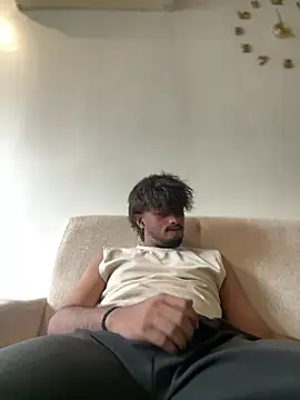 Snapshot of seenu2101 chatting on 1, 8, 2026 seenu2101 online show from 1, 8, 2026