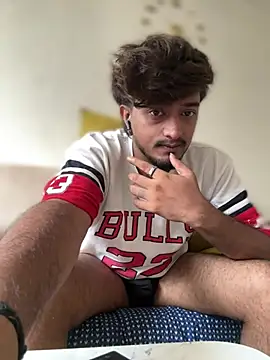Snapshot of seenu2101 chatting on 11, 7, 2026 seenu2101 online show from 11, 7, 2026