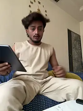 Snapshot of seenu2101 chatting on 14, 7, 2026 seenu2101 online show from 14, 7, 2026