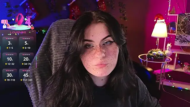 Snapshot of Dark_Shine chatting on 4, 12, 2025 Dark Shine online show from 4, 12, 2025