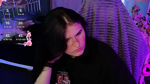 Dark Shine online show from 30, 10, 2025