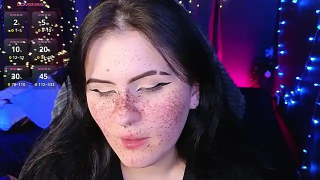 Snapshot of Dark_Shine chatting on 17, 12, 2025 Dark Shine online show from 17, 12, 2025