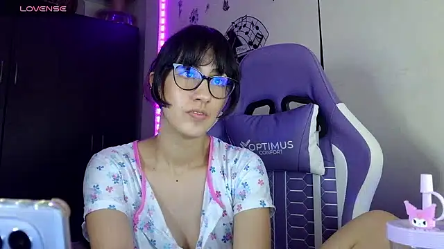 AvlieQueen online show from 11, 1, 2026