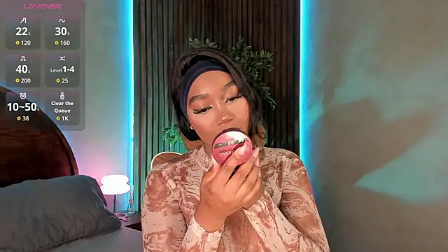 alisonn moon online show from 29, 10, 2025