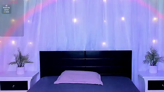 Evolet Bee online show from 10, 3, 2026