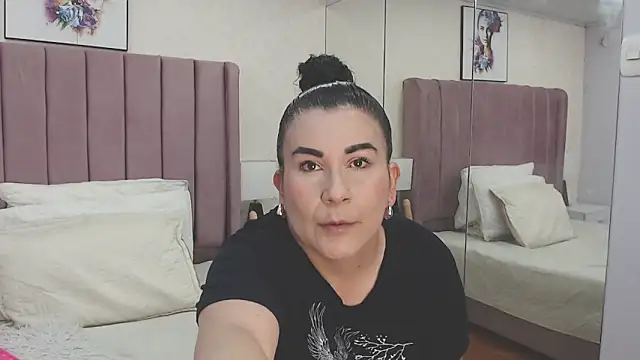 AriannaAdames online show from 13, 4, 2026