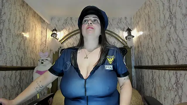 Snapshot of irenne_wilsonn chatting on 15, 10, 2025 irenne wilsonn online show from 15, 10, 2025