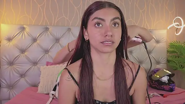 Naughty Couple83 online show from 26, 6, 2026