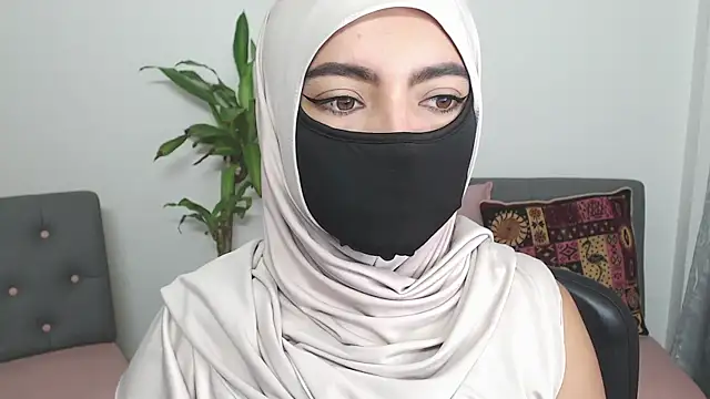 jade nassar online show from 2, 11, 2025