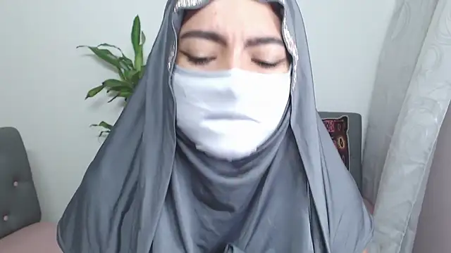 jade nassar online show from 4, 11, 2025