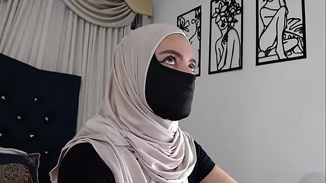 jade nassar online show from 10, 10, 2025