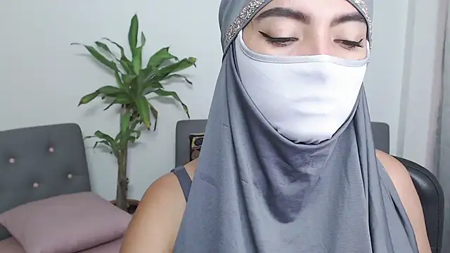 jade nassar online show from 10, 11, 2025