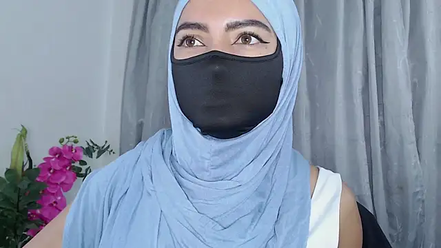 Snapshot of jade_nassar chatting on 25, 5, 2026 jade nassar online show from 25, 5, 2026