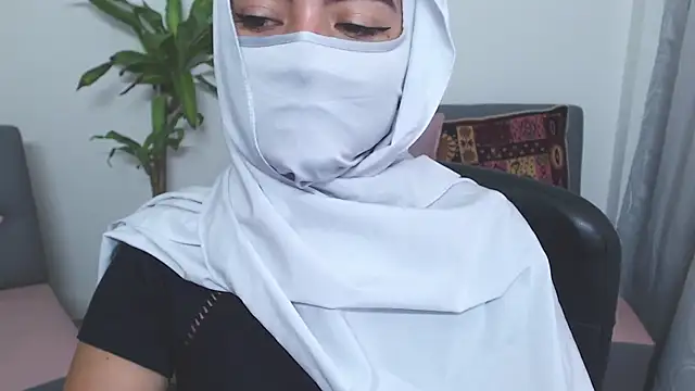 jade nassar online show from 2, 11, 2025