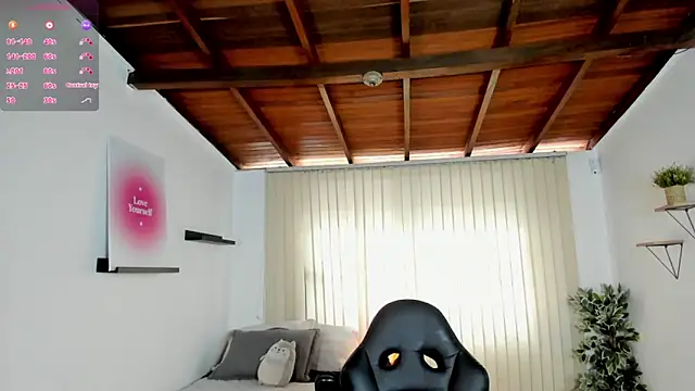 Miin yuna online show from 18, 4, 2026