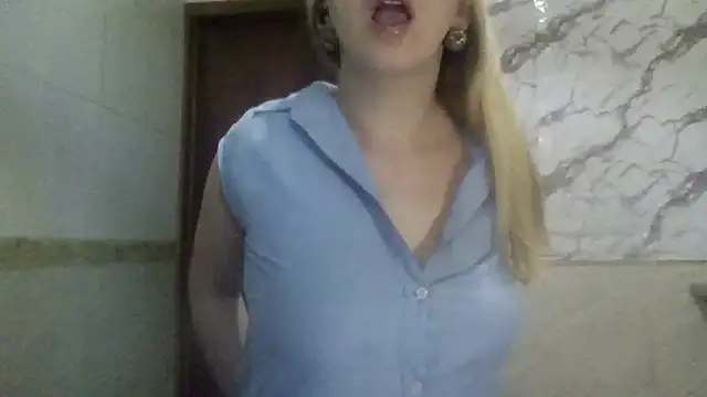 Snapshot of MiyaHottie chatting on 16, 5, 2026 MiyaHottie online show from 16, 5, 2026