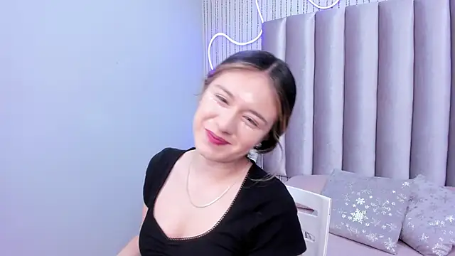 SamanthaPeachss online show from 3, 12, 2025