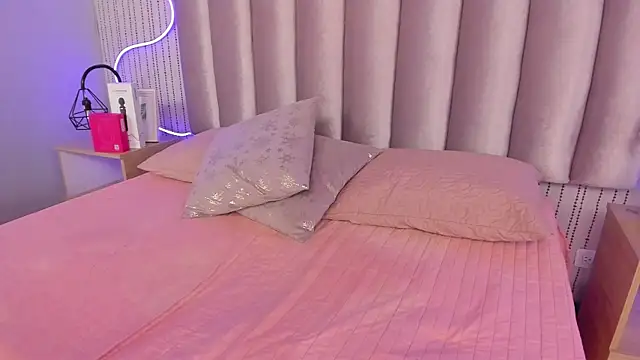 SamanthaPeachss online show from 5, 1, 2026