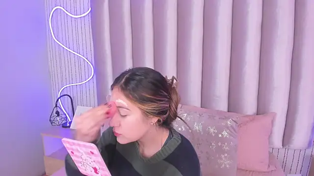 SamanthaPeachss online show from 22, 11, 2025