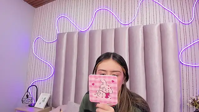 SamanthaPeachss online show from 28, 11, 2025